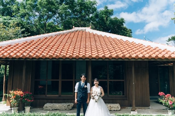 【ファミリーウェディングフォト】琉球古民家での洋装プラン＊お子様洋装1点付き＊