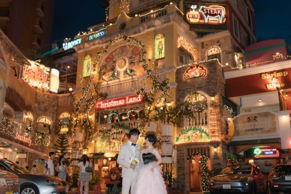 Sunset & Night Photography Package (American Village) &ndash; Digital files delivered within 10&ndash;20 days! [Special Price: 114,000 yen] *Free rescheduling in case of rain