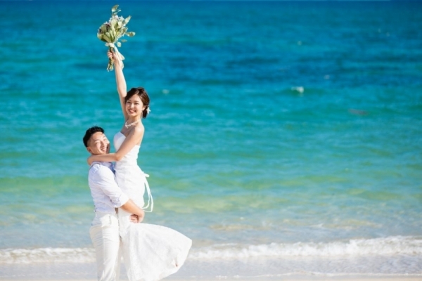 【定番人気】シンプルビーチ・必要なもの全て込み！迷ったらこれで決まり[衣装あり・ヘアメイクあり・120cut以上]