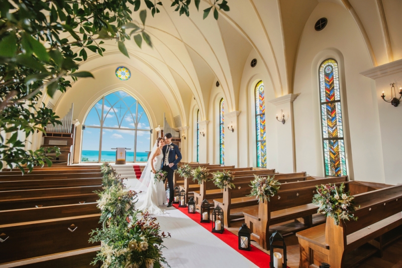 アリビラ グローリー教会 ペットと一緒に挙式 ビーチフォトプラン リングドッグやロケフォトも ブライダルハウスtutu沖縄 Ainowaフォト